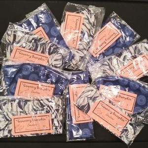 Homemade Facial Masks (dark blue prints)